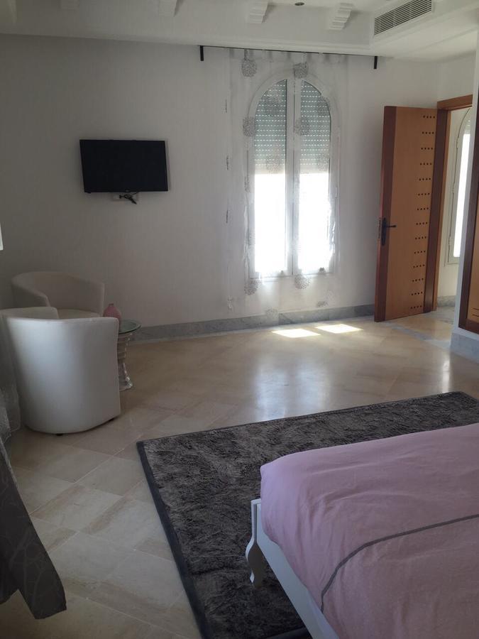 Villa Avec Piscine Триффа Экстерьер фото